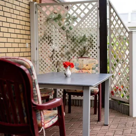 Ferienwohnung-mit-gartenblick *