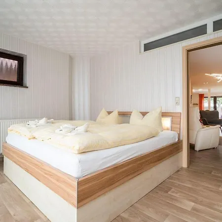 Ferienwohnung-mit-gartenblick * Rechlin