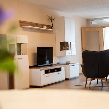 Ferienwohnung-mit-gartenblick * Rechlin