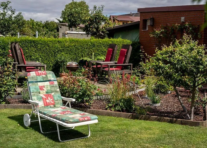Ferienwohnung-mit-gartenblick *